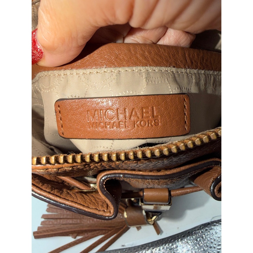 Michael Kors Brown Pebbled Leather Tassel Drawstring Crossbody Bag Acorn Gold - Picture 13 of 16